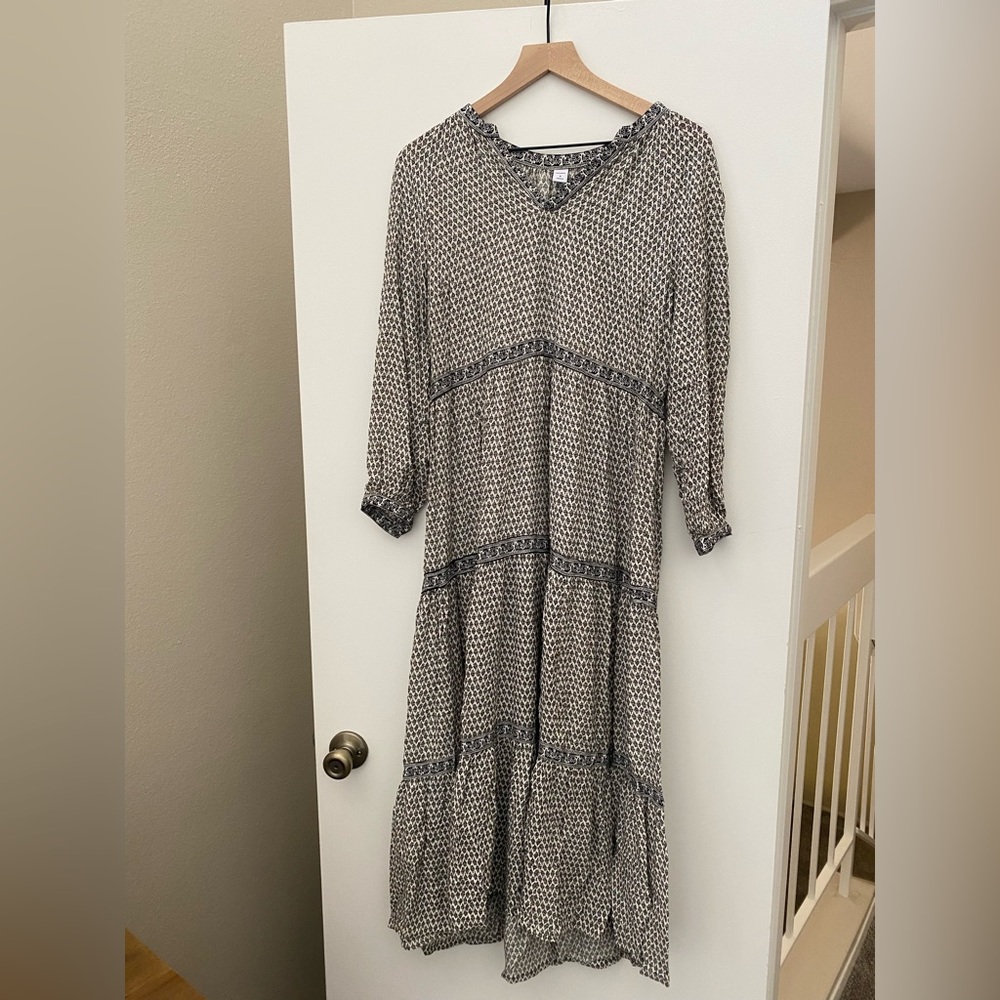 Beautiful, light & airy boho dress. Perfect for summer!